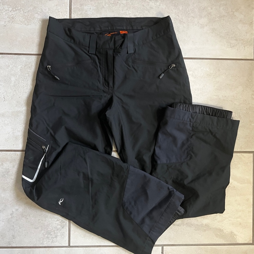 KJUS Women’s Ski Snow Pants- size 8 black